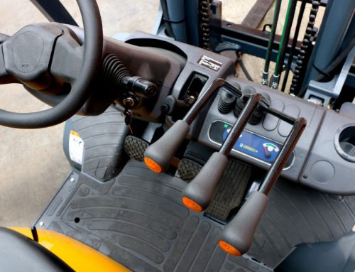 What You Need To Know When It Comes To Servicing Your Forklift